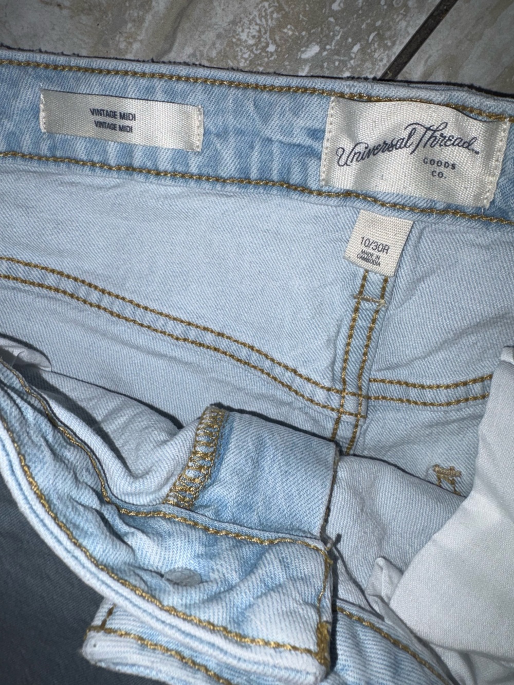 3 pairs sz 10 Women’s Shorts NWT Loft Blue, Universal Thread cutoff, DKNY denim - Picture 4 of 5